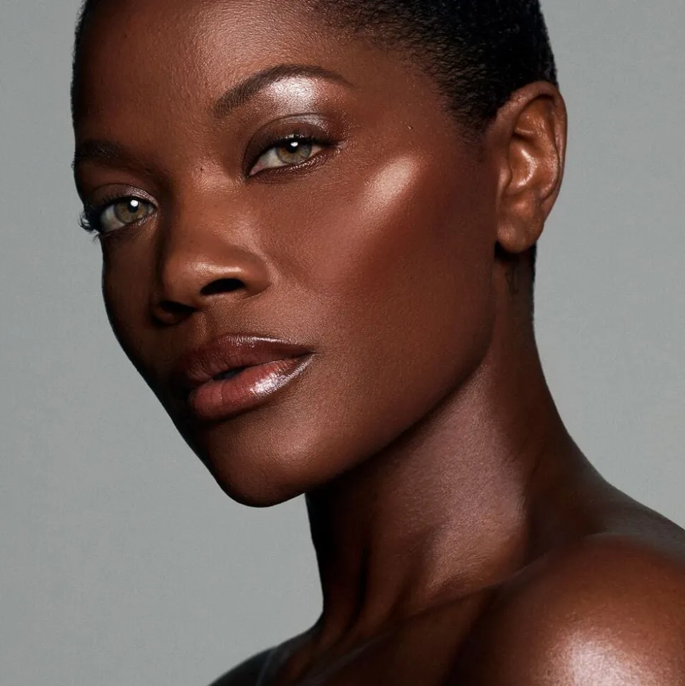 Bio-Radiant Glassy Highlighter Balm - Highlightende pomade til ansigte