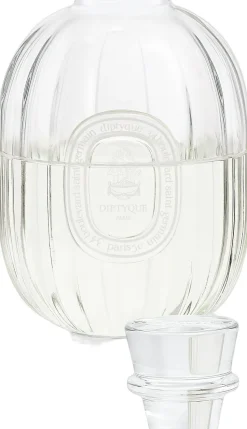 Cap for small and classic reed diffusers