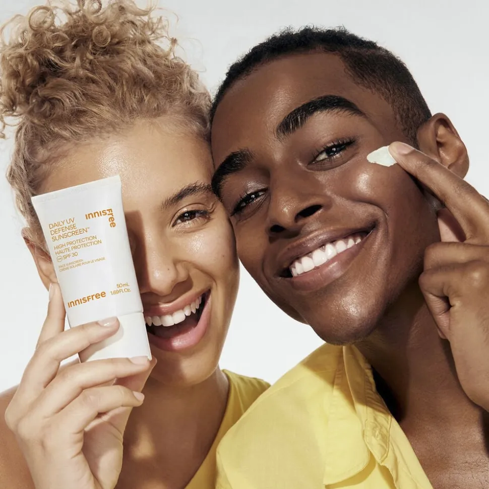 Daily UV Defense Sunscreen SPF 30 - UVA and UVB Protection