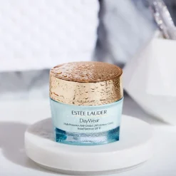 DayWear Anti-Oxidant Creme SPF 15
