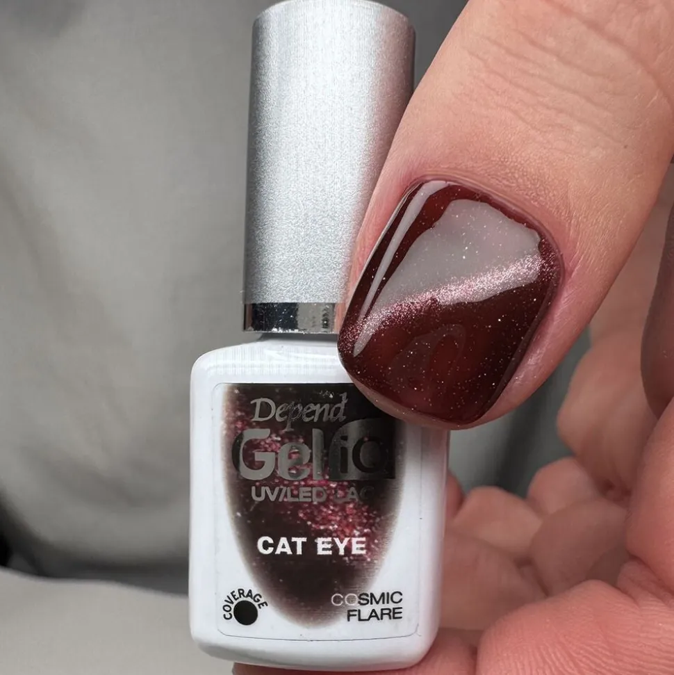 GeliQ Cat Eye Cosmic Flare