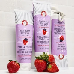 KP Body Scrub Strawberry - Bodyscrub med AHA Jordbærduft Omgående virk