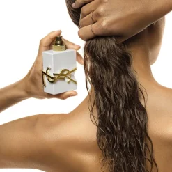Libre L'Eau Nue
