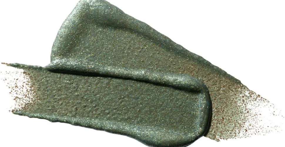 Luxe Luck dazzleshadow liquid eyeshadow