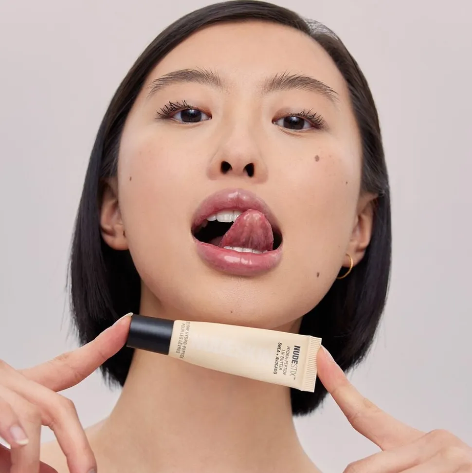NUDESKIN HYDRATING PEPTIDE LIP BUTT