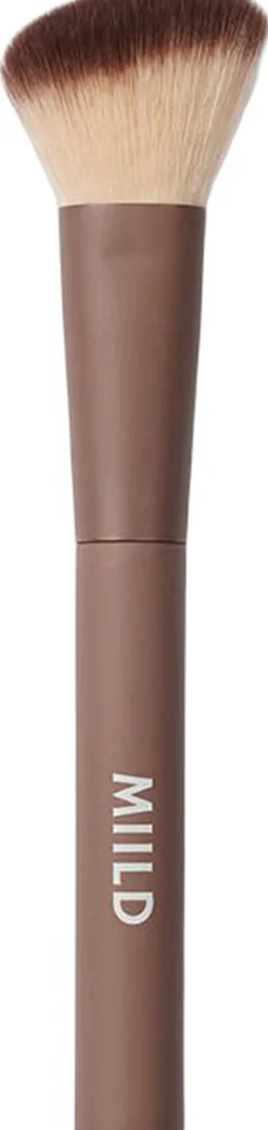 SCULPTING ANGLED CHEEK BRUSH