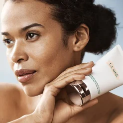 The Essence Foaming Cleanser Face Wash