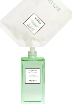 Un Jardin sur le Nil Hair and body Shower Gel 200 ml