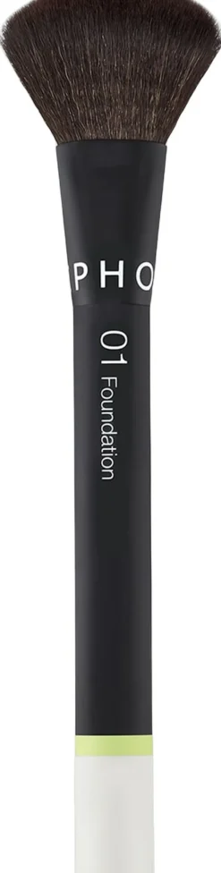 VEGAN BRUSH-24 - 01 FOUNDATION